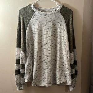 Maurices top